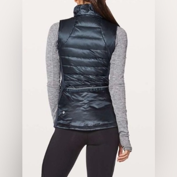 Lululemon Down For a Run Black Vest 12 Excellent condition - Picture 2 of 10